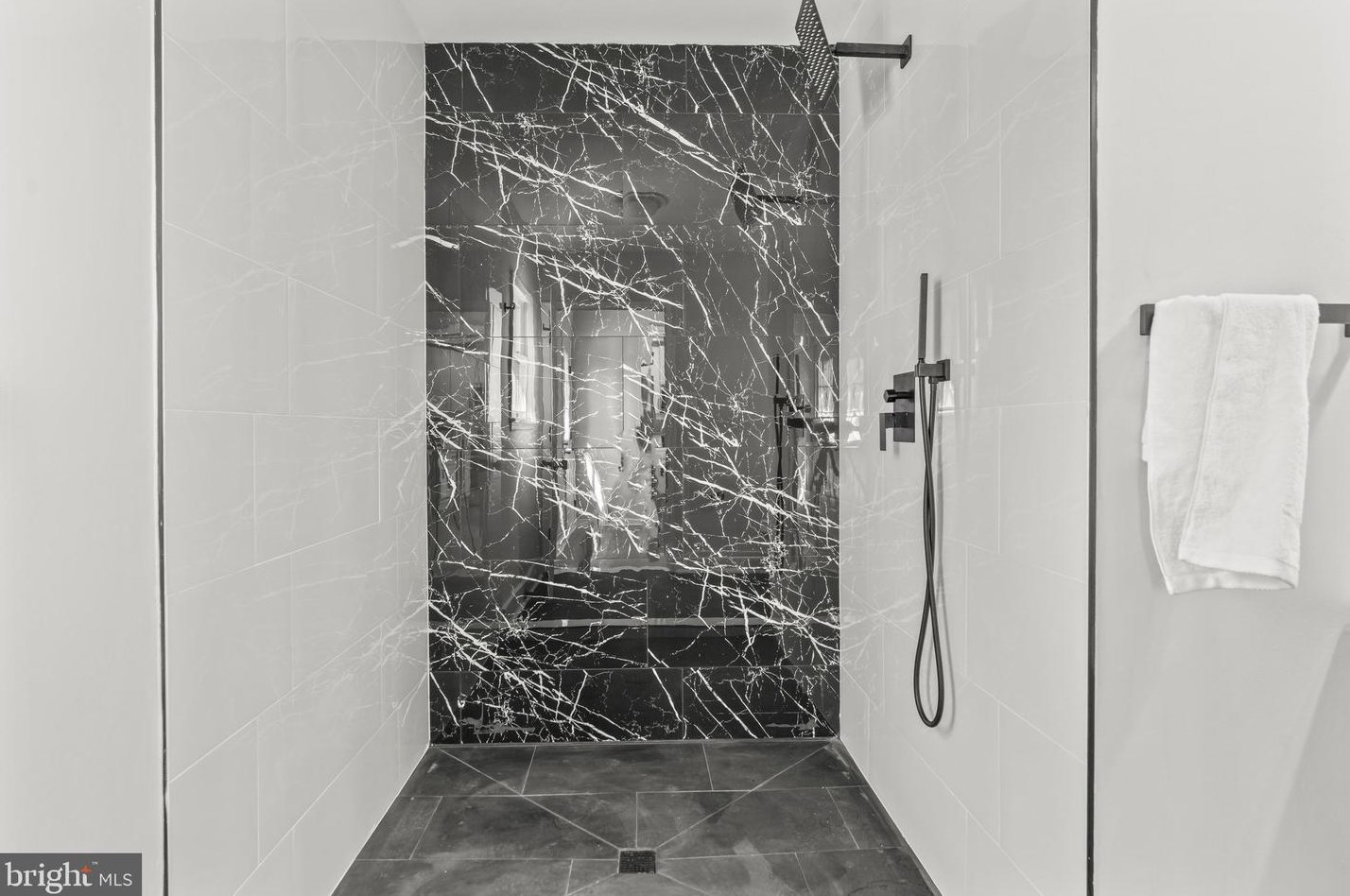 3316 Springfield Ave, Camden NJ  08109-2025 exterior