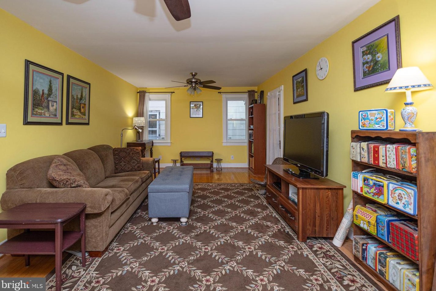 13 Ridgeway Ave, Camden NJ 08107-1534 exterior