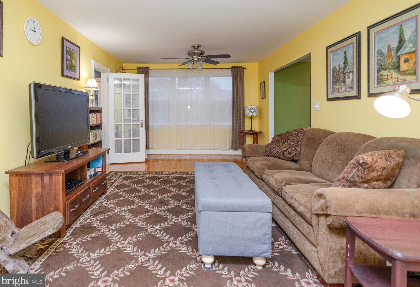 13 Ridgeway Ave, Camden NJ 08107-1534 exterior