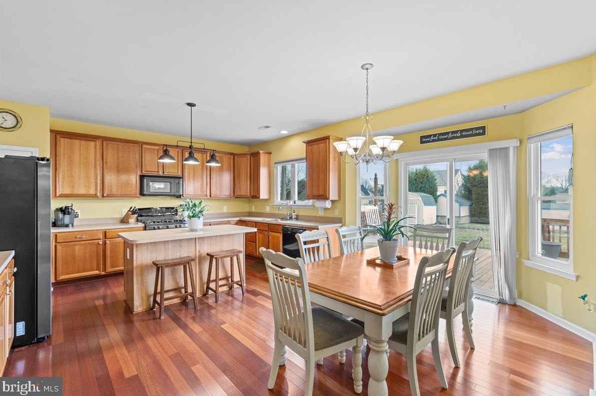310 Johnny Boy Ln, Berlin Boro NJ  08009-2706 exterior