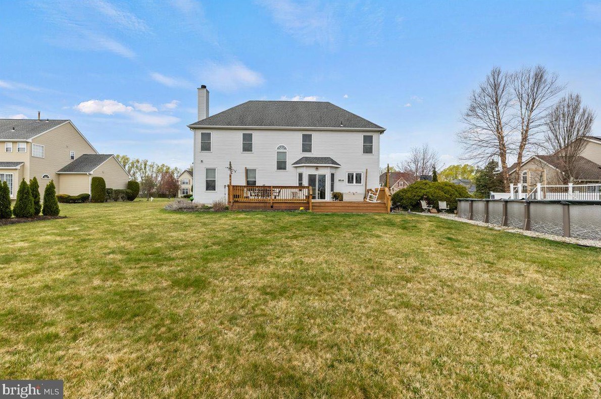 310 Johnny Boy Ln, Berlin Boro NJ  08009-2706 exterior