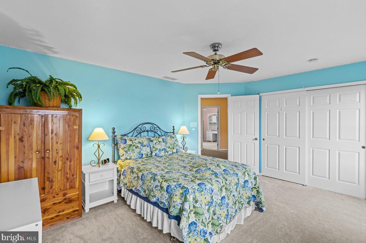 310 Johnny Boy Ln, Berlin Boro NJ  08009-2706 exterior