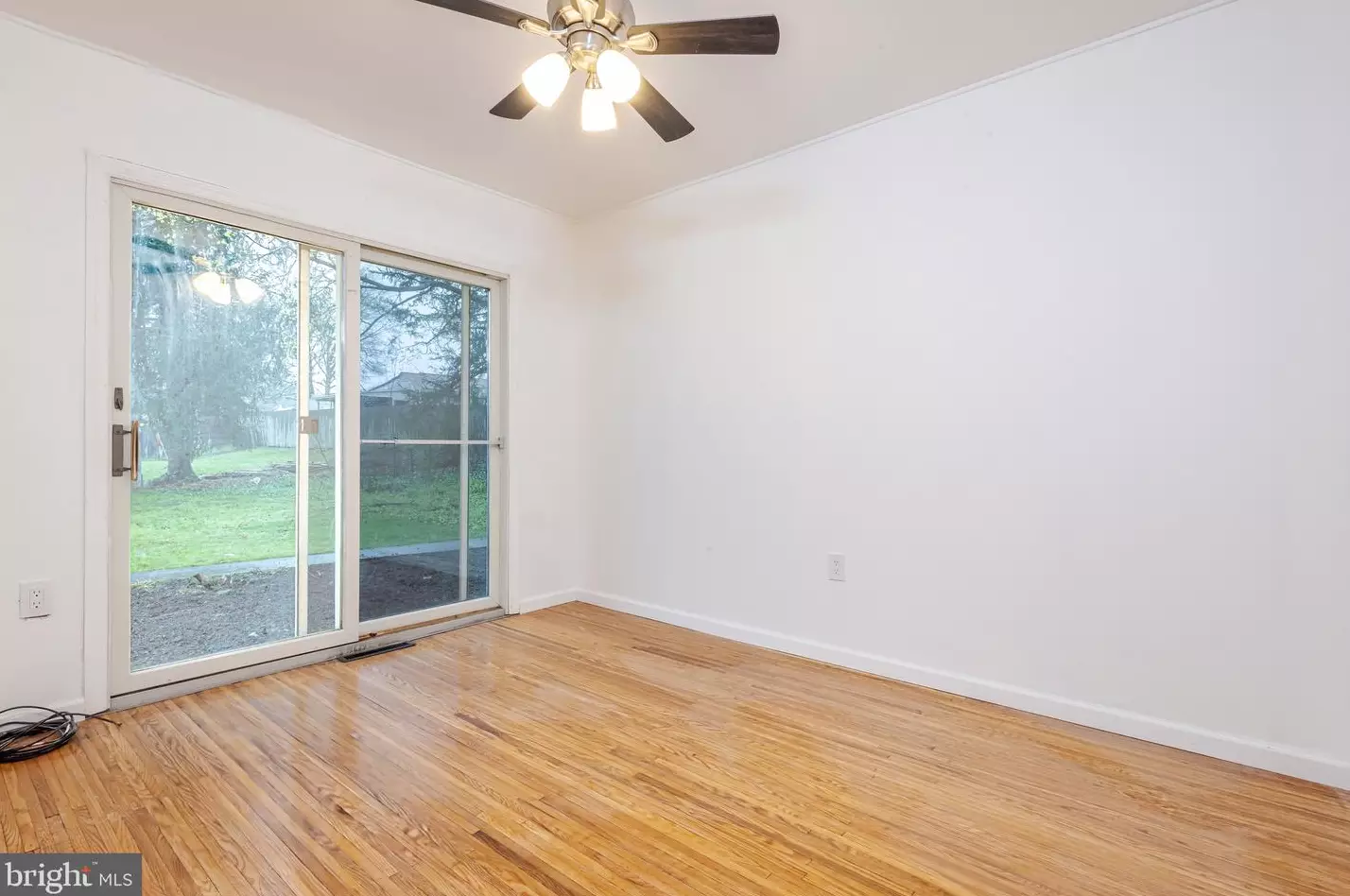 301 Walnut Ave, Magnolia NJ  08049-1735 exterior