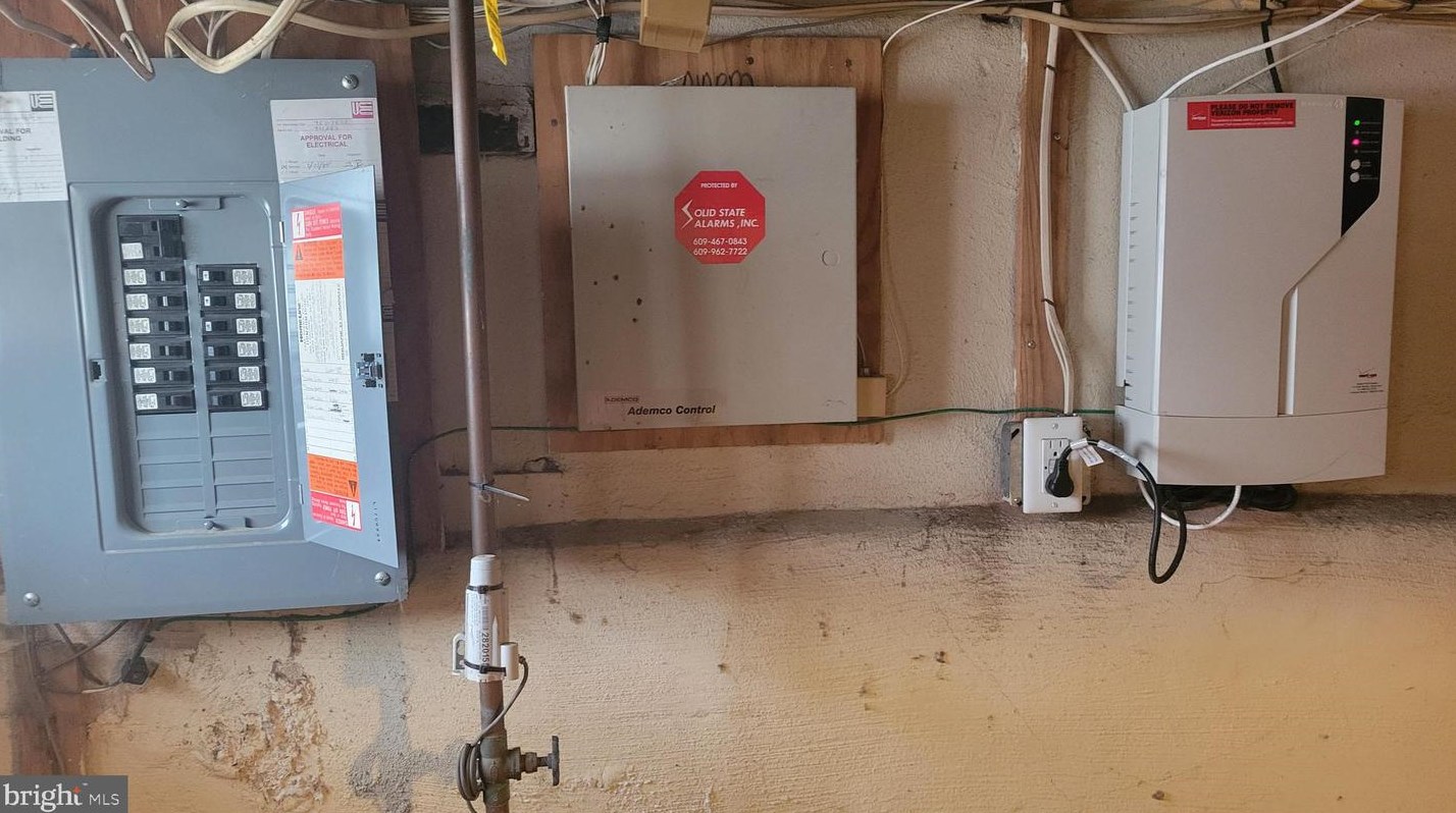 794 Line St, Camden NJ  08103-1552 exterior