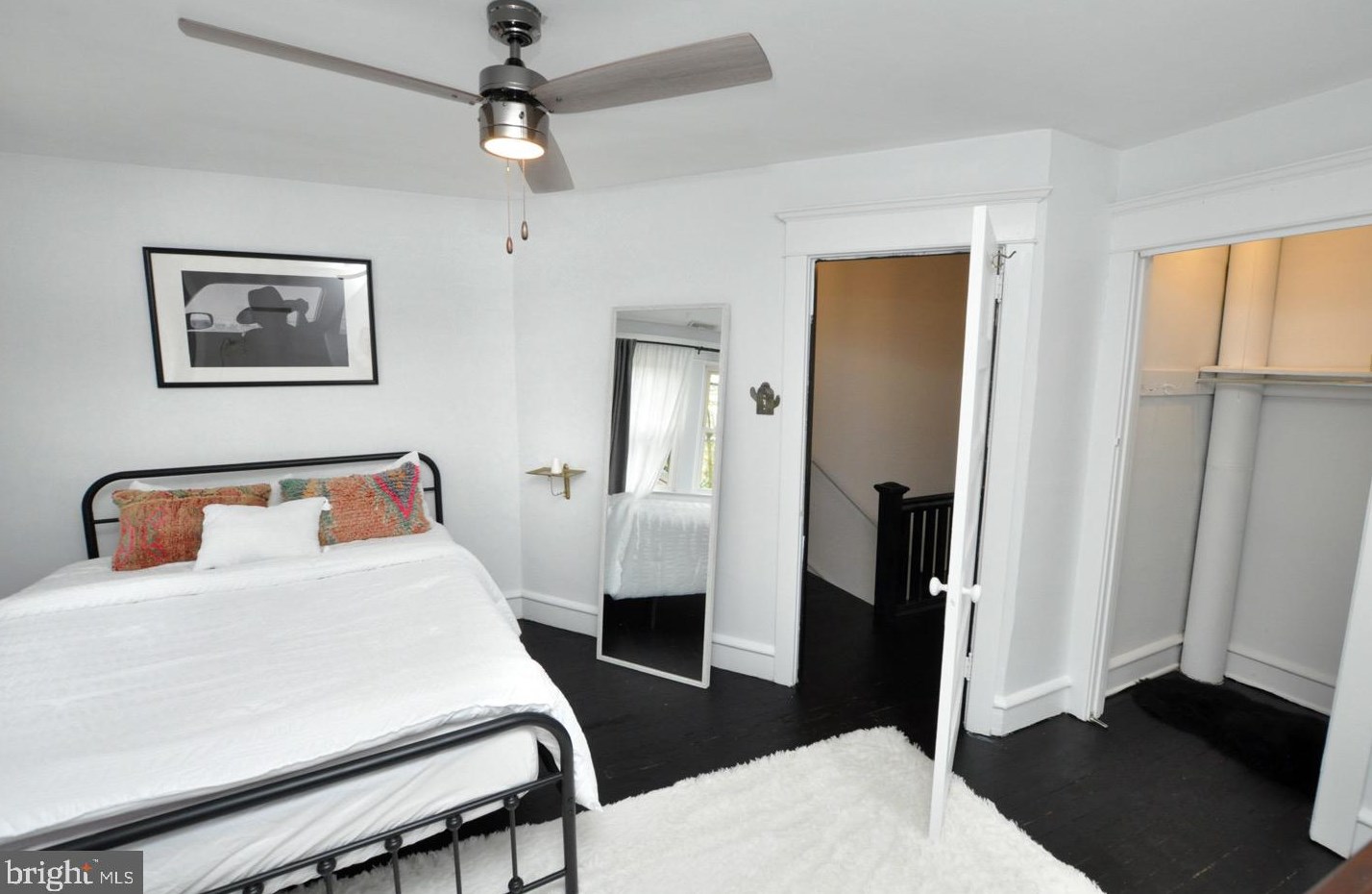 200 Stratford Ave, Camden NJ  08108-2328 exterior