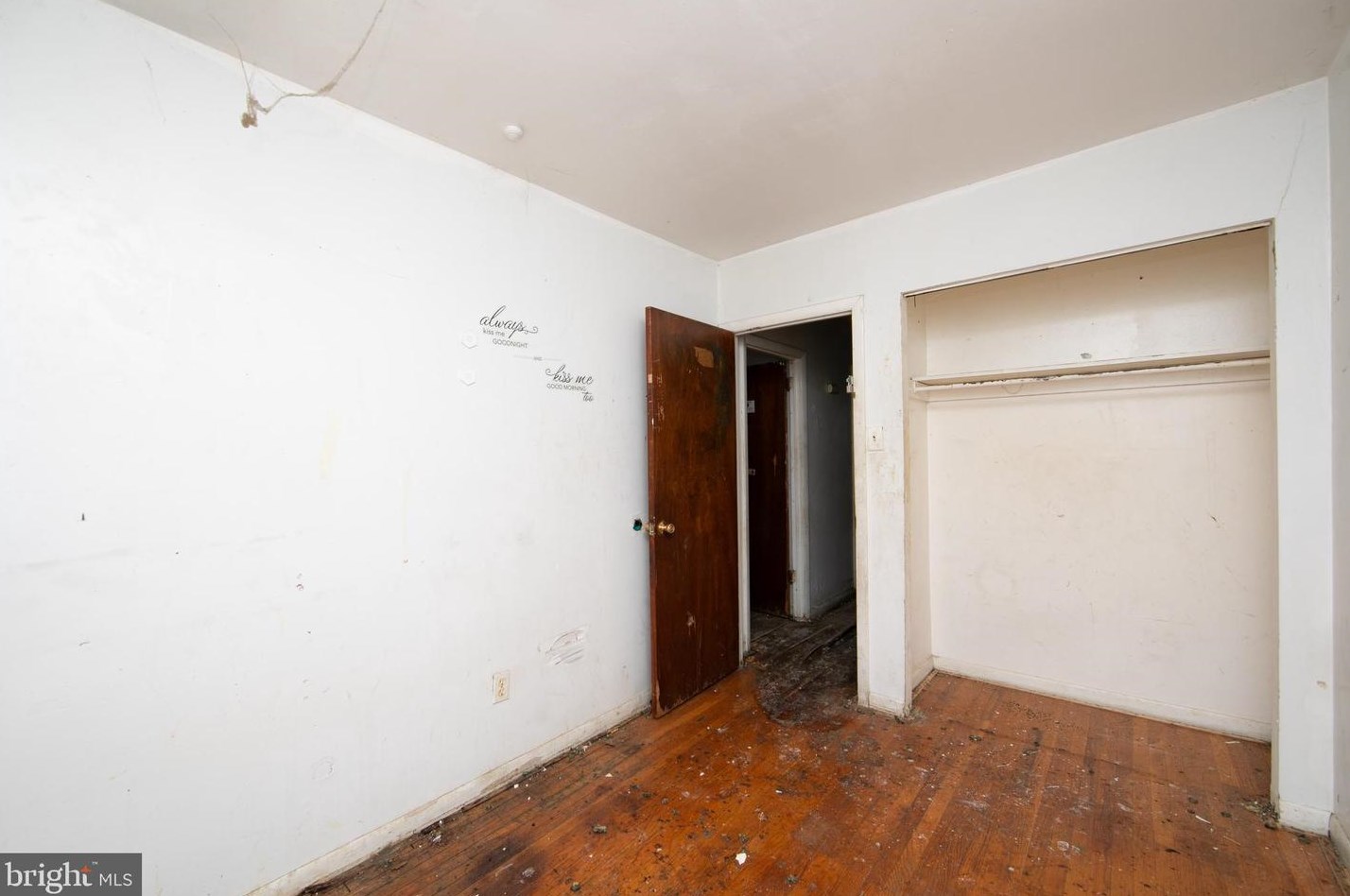 820 Atlantic, Camden NJ  08104-1203 exterior