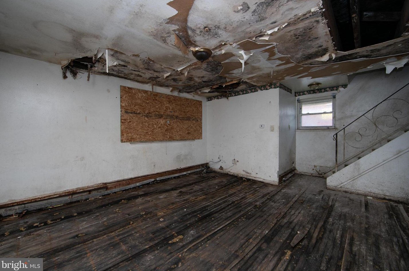 820 Atlantic, Camden NJ  08104-1203 exterior