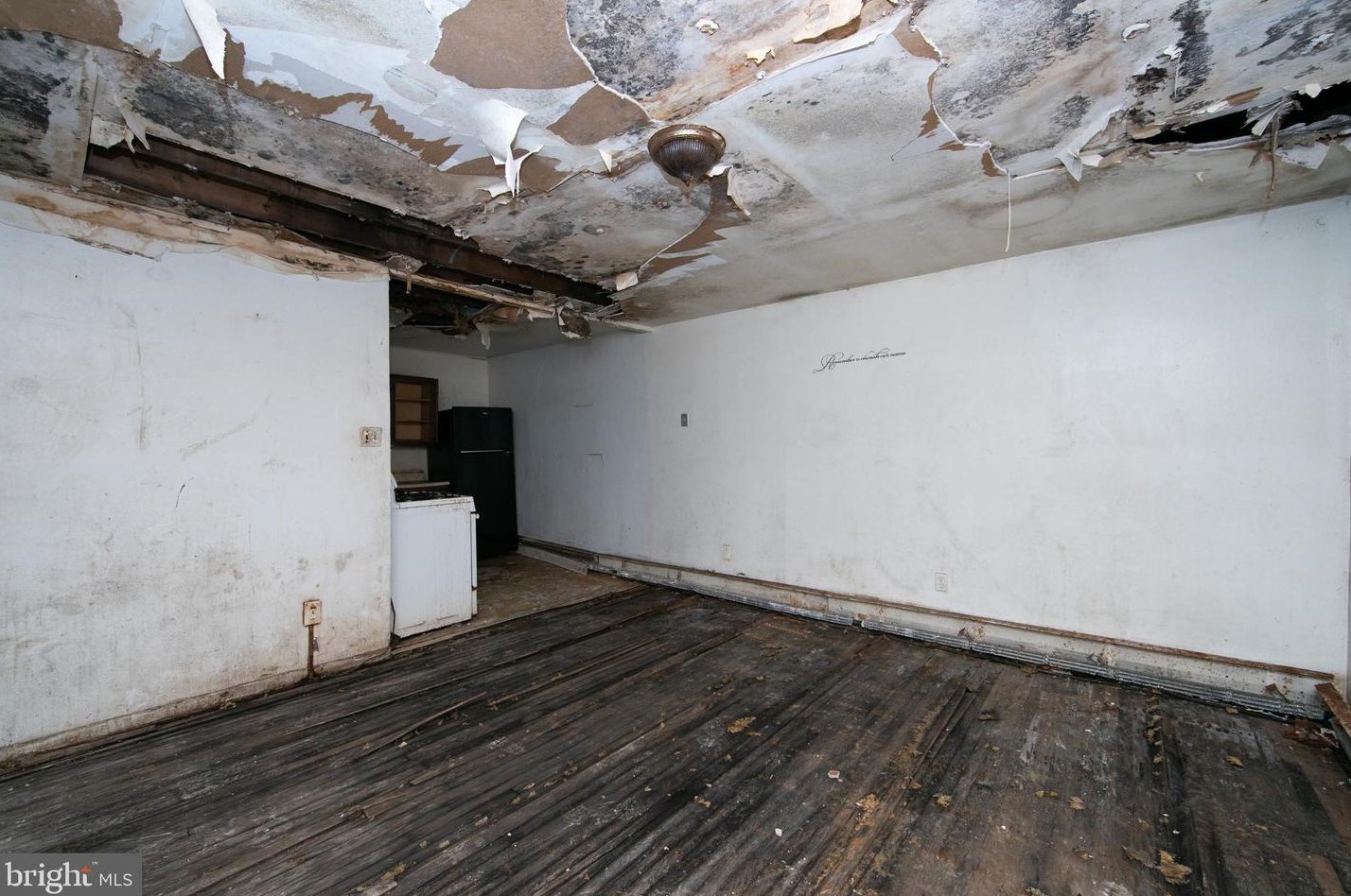 820 Atlantic, Camden NJ  08104-1203 exterior