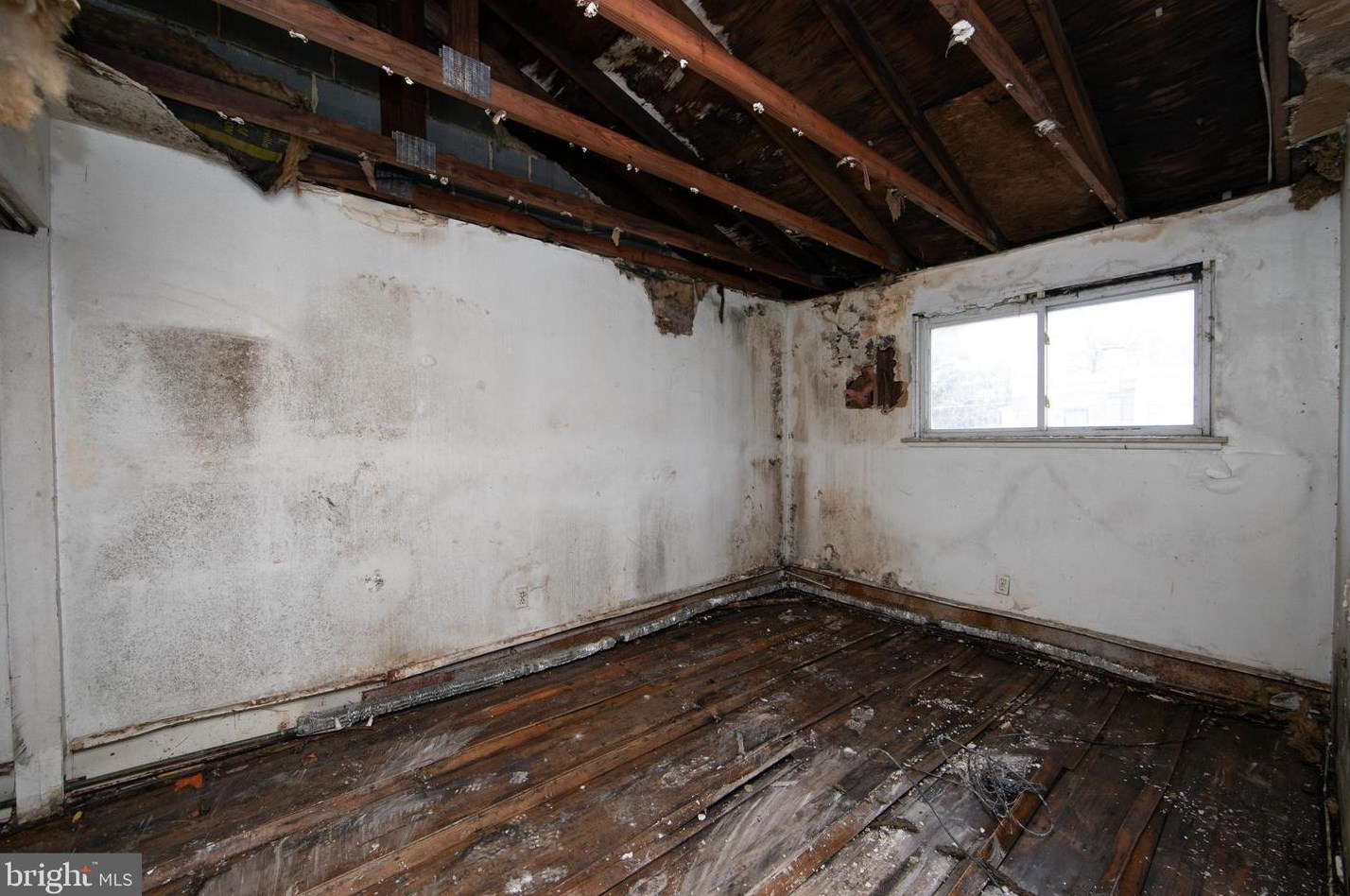 820 Atlantic, Camden NJ  08104-1203 exterior