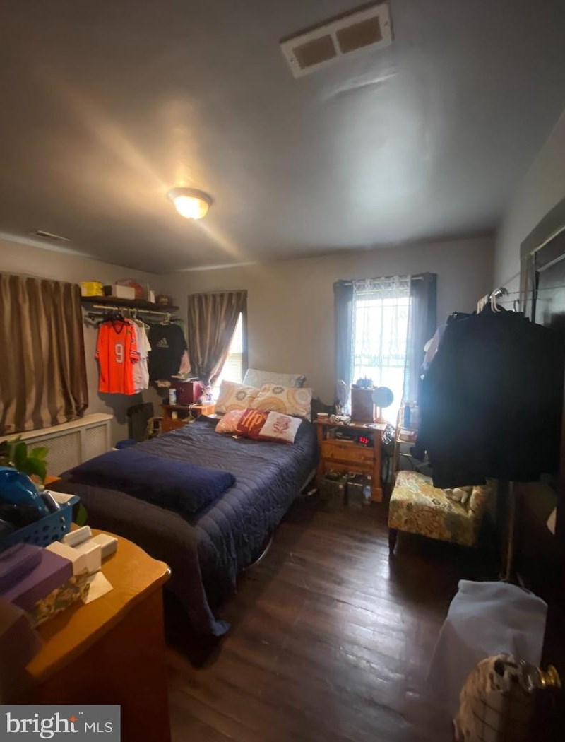 33 Greenwood Ave, Camden NJ exterior