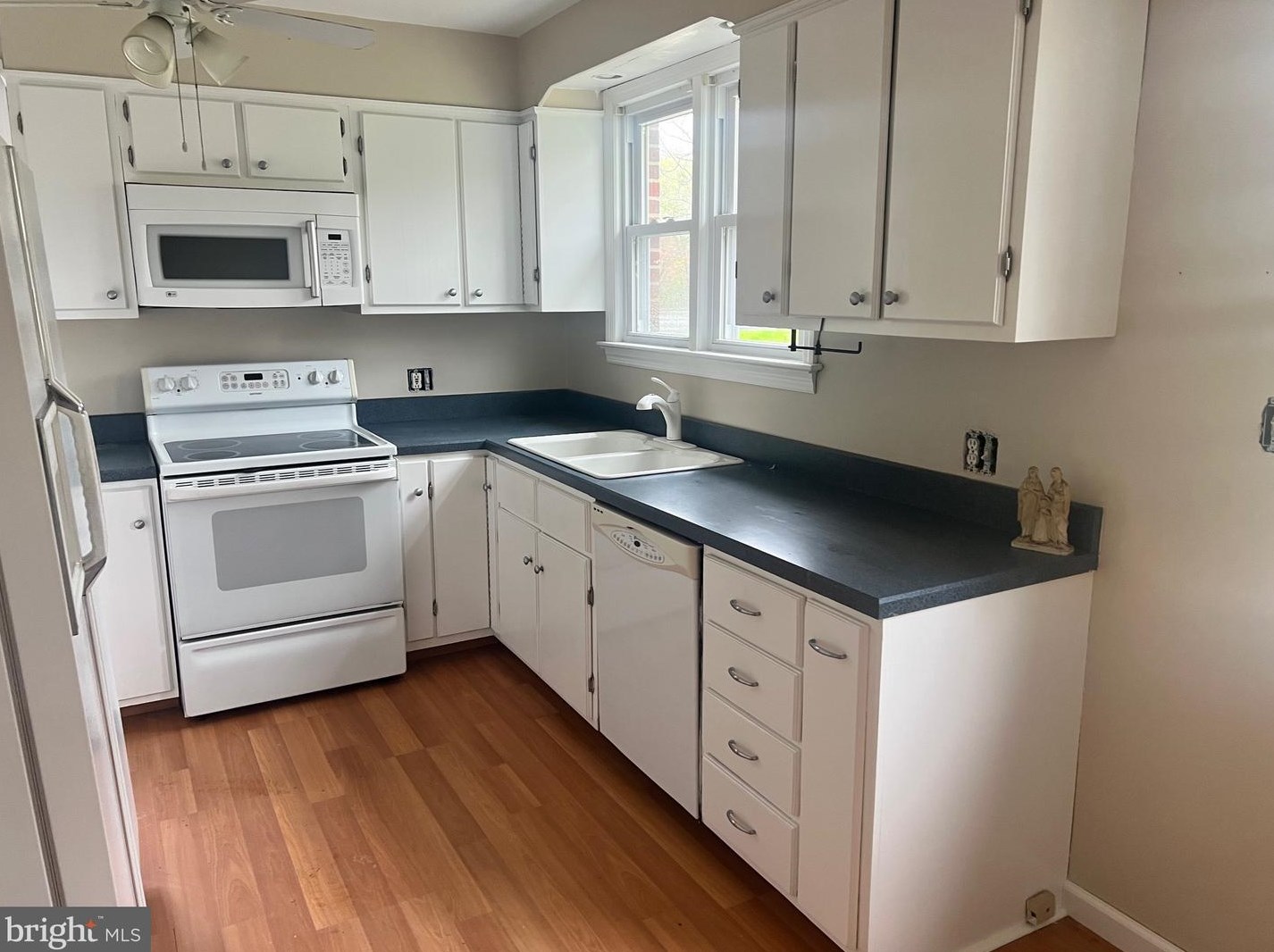 456 Fleming Pike, Elm NJ  08037-2524 exterior