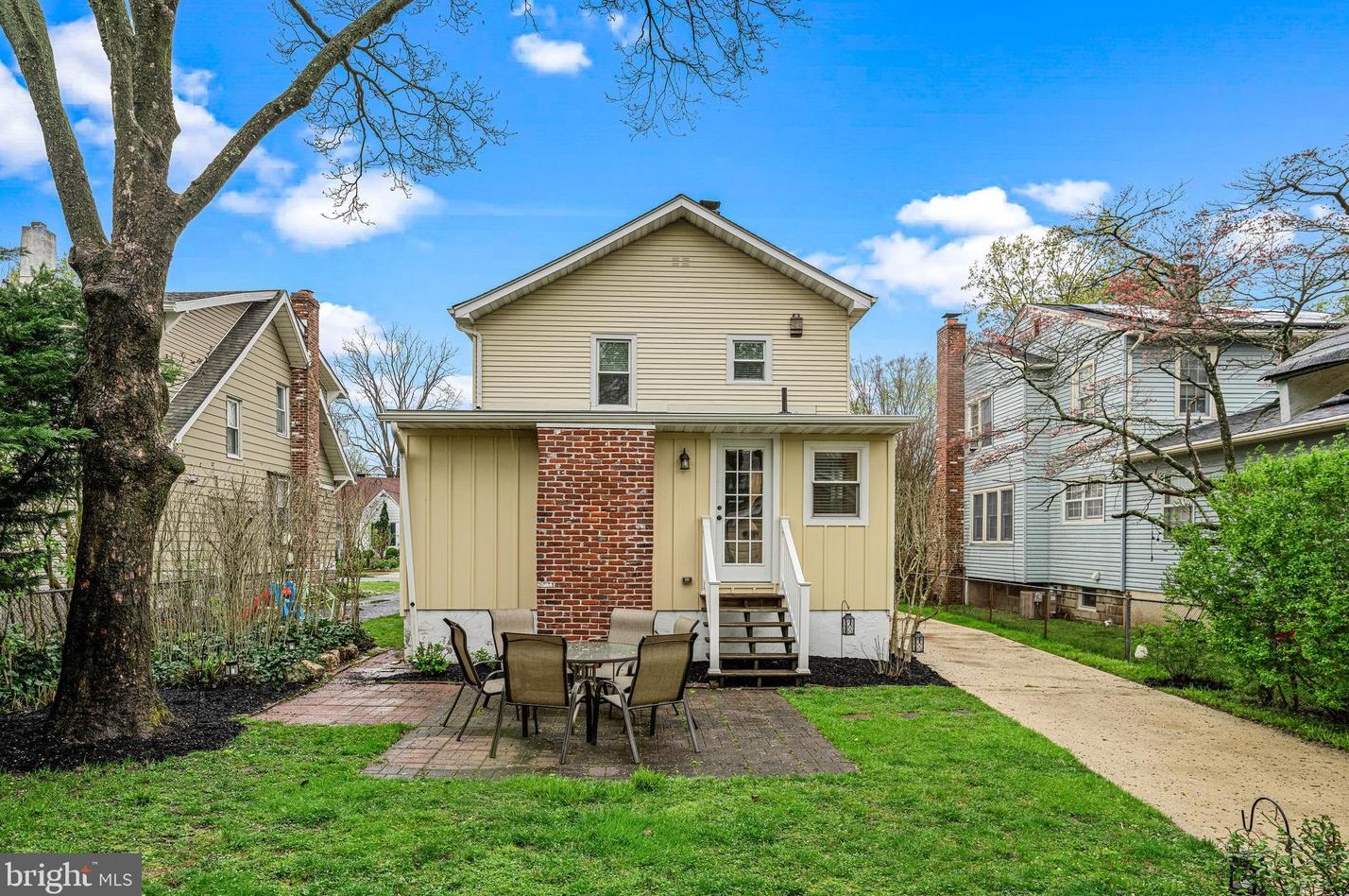 1812 Park Ave, Haddon Heights NJ  08035-1141 exterior