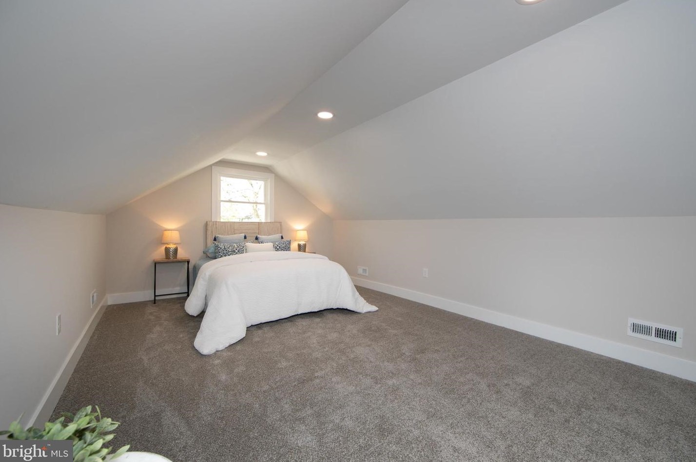 1014 Belmont Ave, Camden NJ 08108-3223 exterior