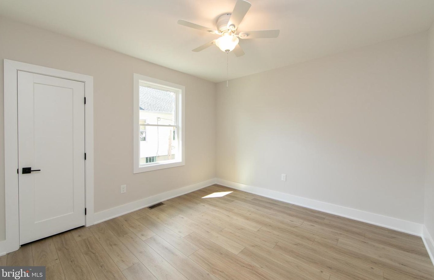 1014 Belmont Ave, Camden NJ 08108-3223 exterior