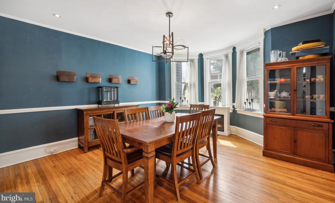 8 Mt Vernon Ave, Haddonfield NJ 08033-2325 exterior