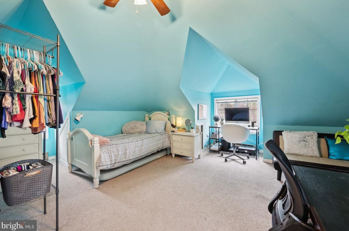 8 Mt Vernon Ave, Haddonfield NJ 08033-2325 exterior