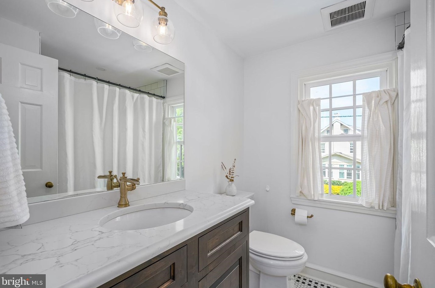 300 Mt Vernon Ave, Haddonfield NJ 08033-2522 exterior