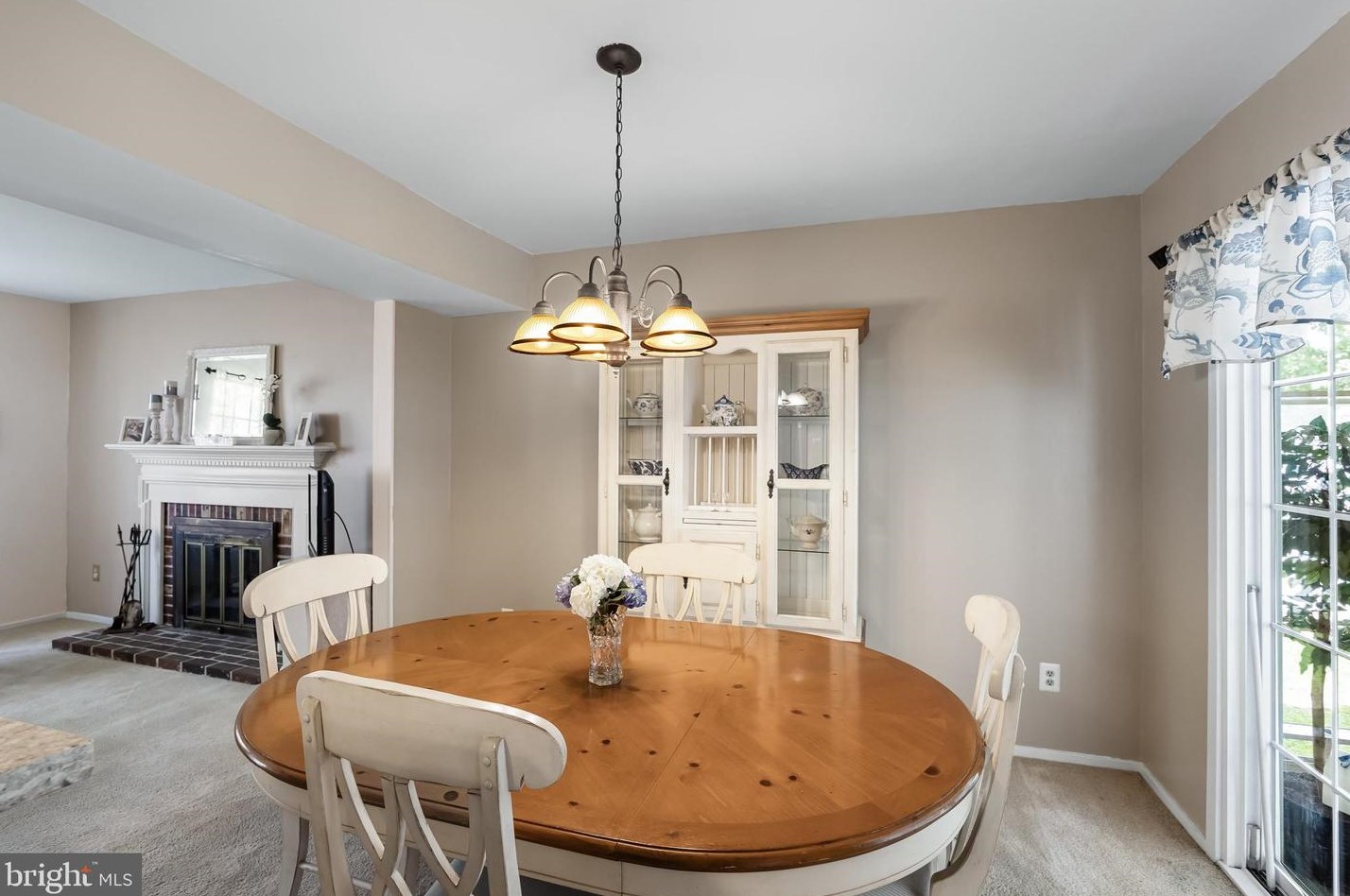 8314 Collins Ave, Camden NJ 08109-3567 exterior