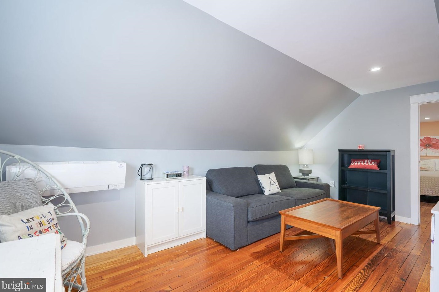 81 Chews Lndg Rd, Tavistock NJ 08033-3843 exterior