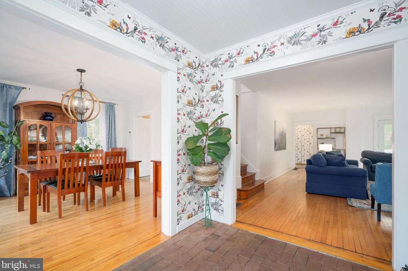 81 Chews Lndg Rd, Tavistock NJ 08033-3843 exterior