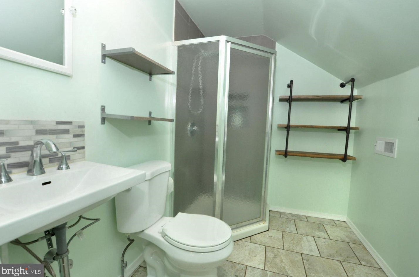 6540 Githens Ave, Camden NJ  08109-2417 exterior