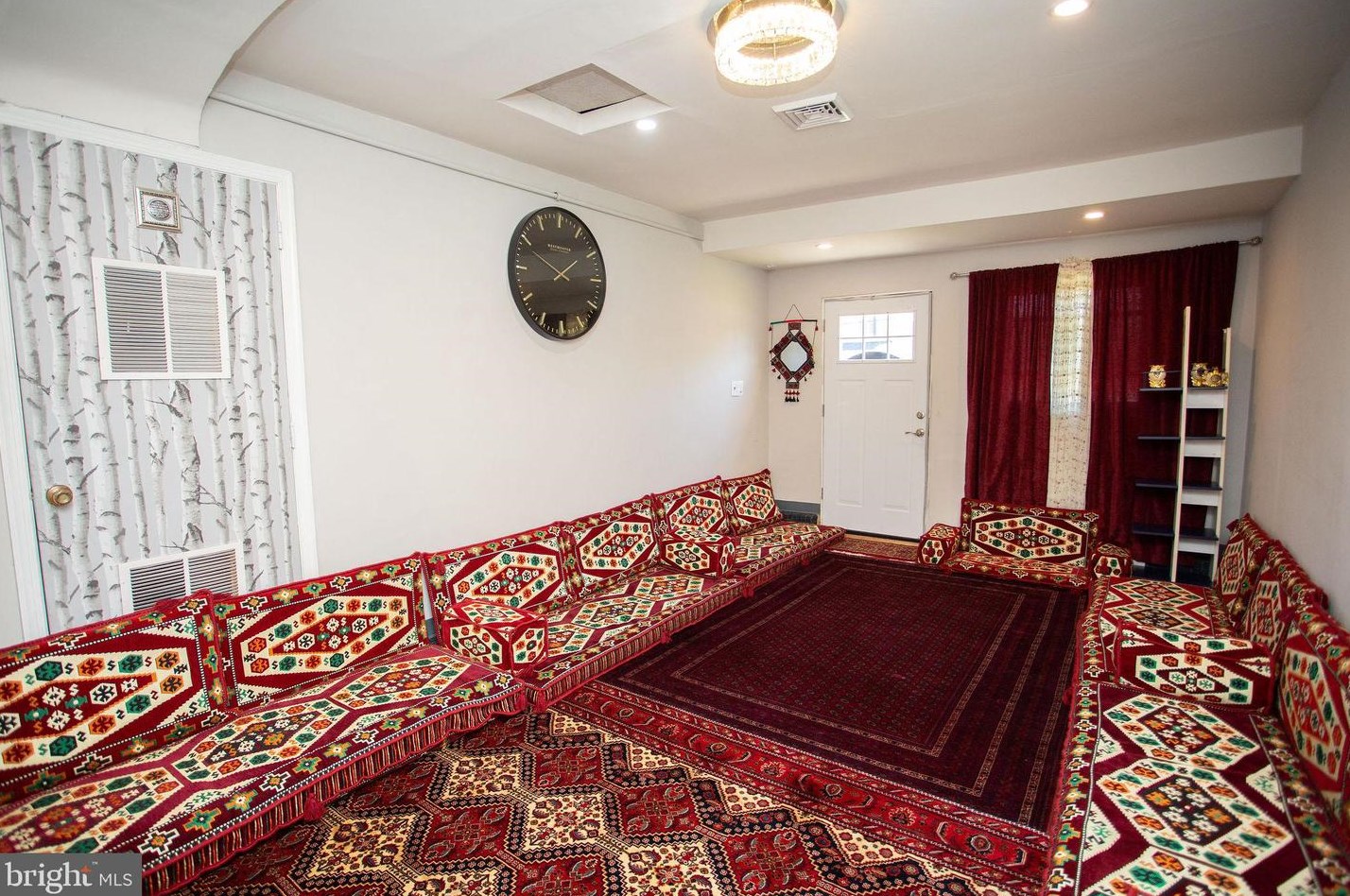 8421 Wyndam Rd, Camden NJ  08109-3219 exterior