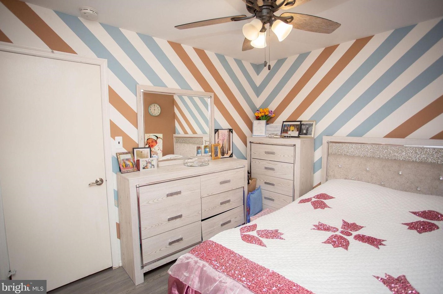 8421 Wyndam Rd, Camden NJ  08109-3219 exterior