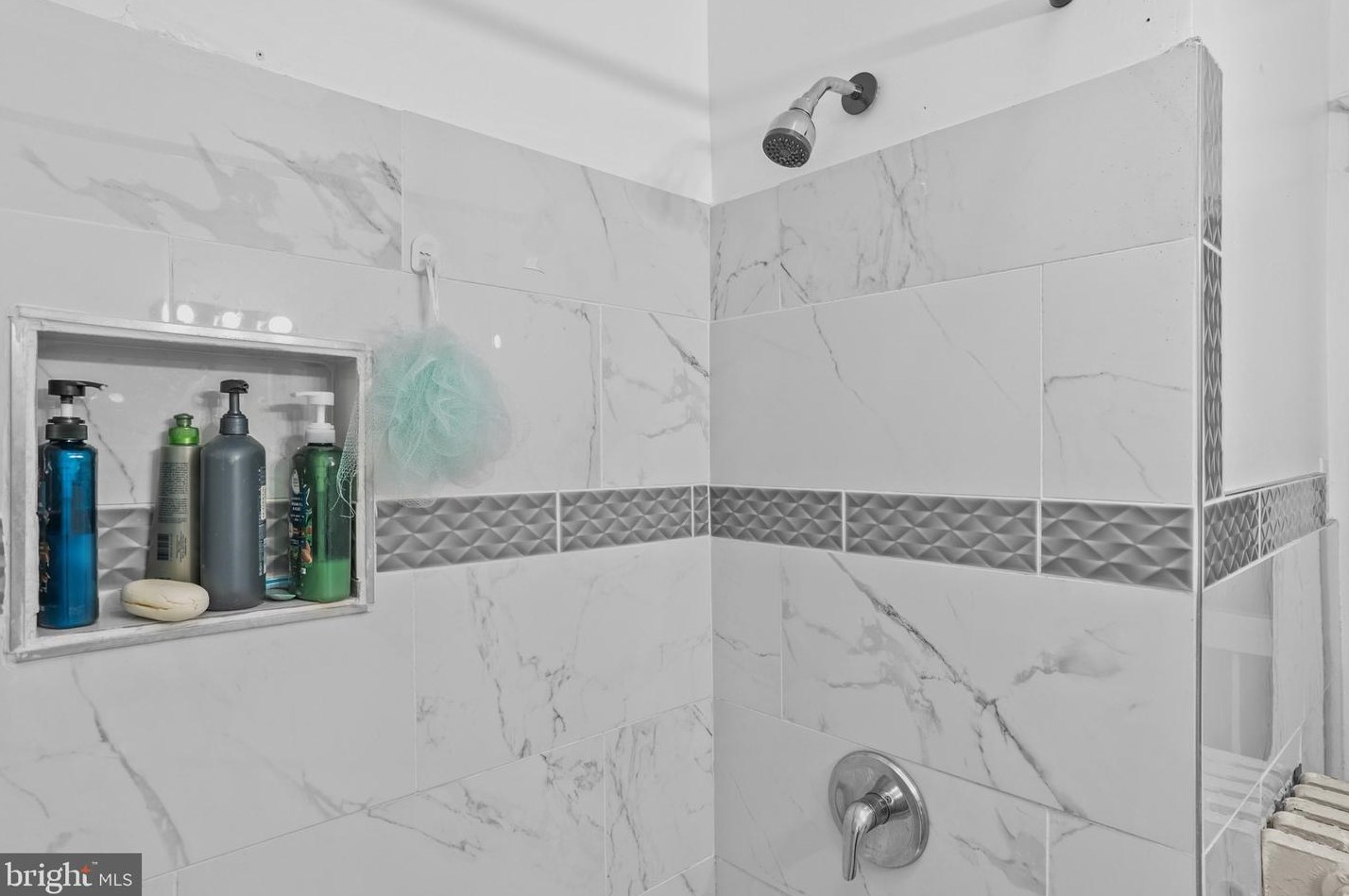 406 Rand St, Camden NJ 08105-2712 exterior