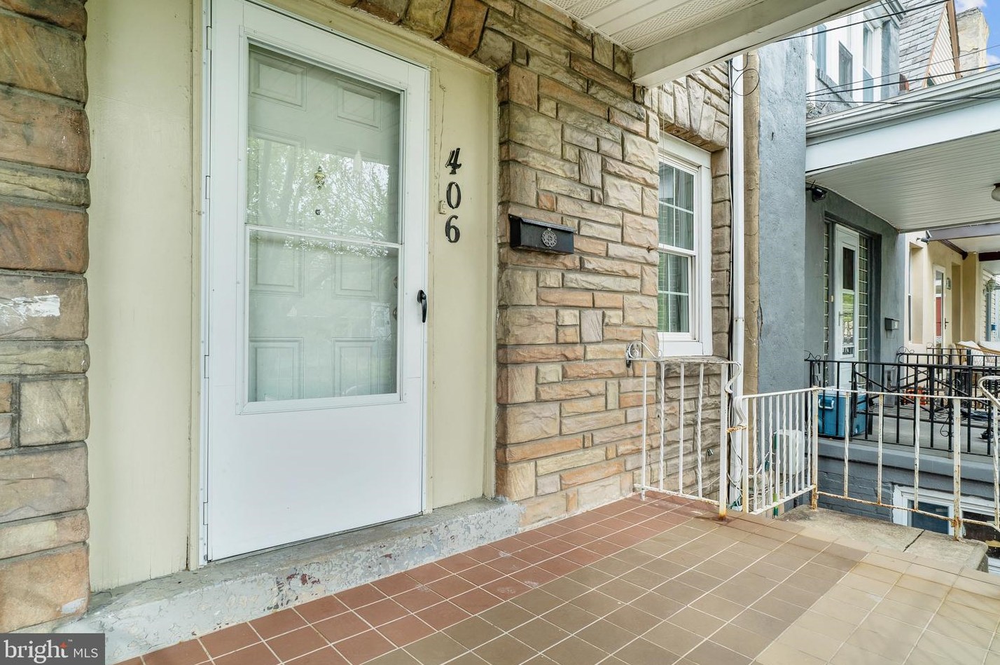 406 Rand St, Camden NJ 08105-2712 exterior