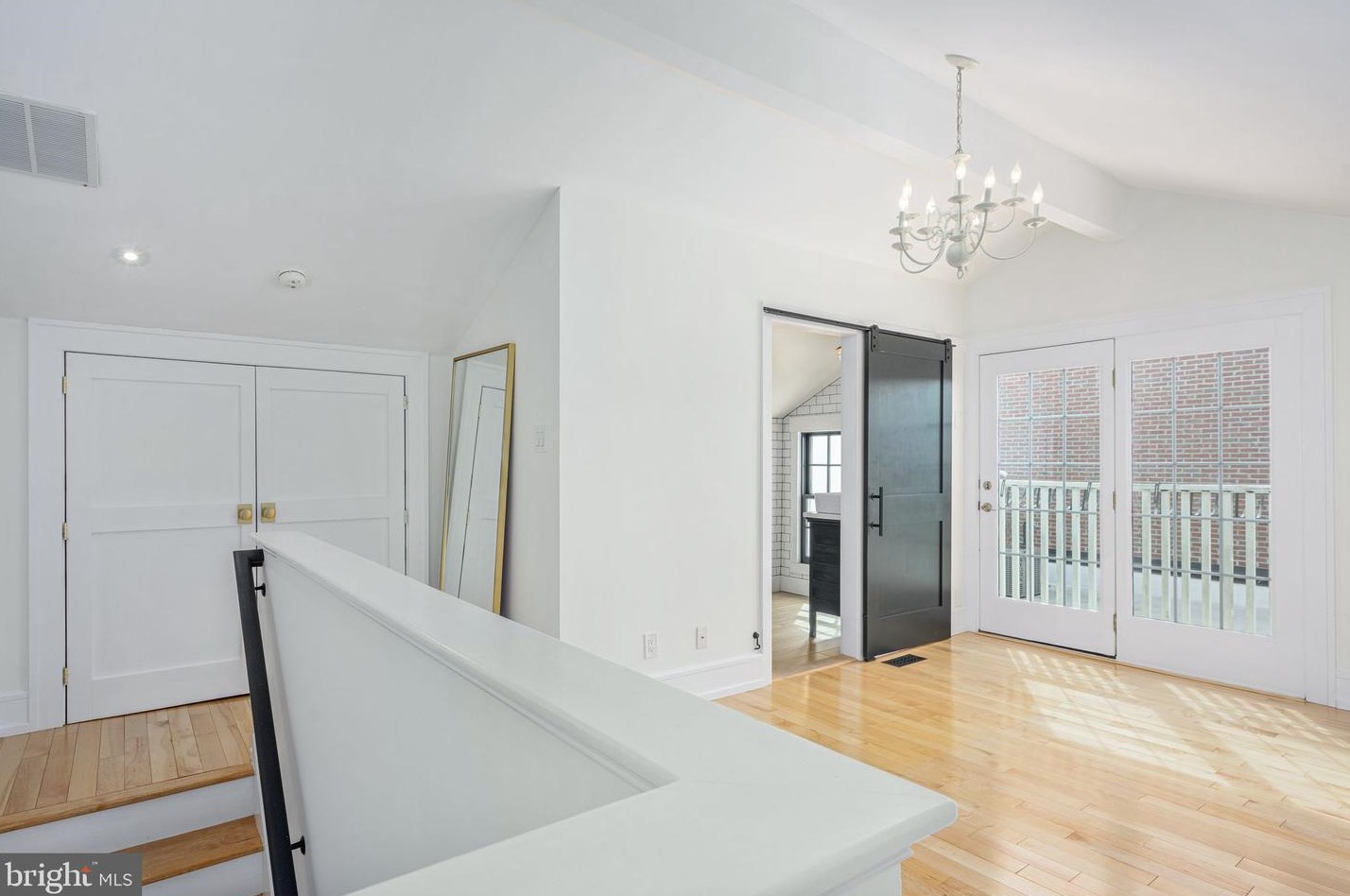 25 Mechanic St, Haddonfield NJ 08033-2411 exterior