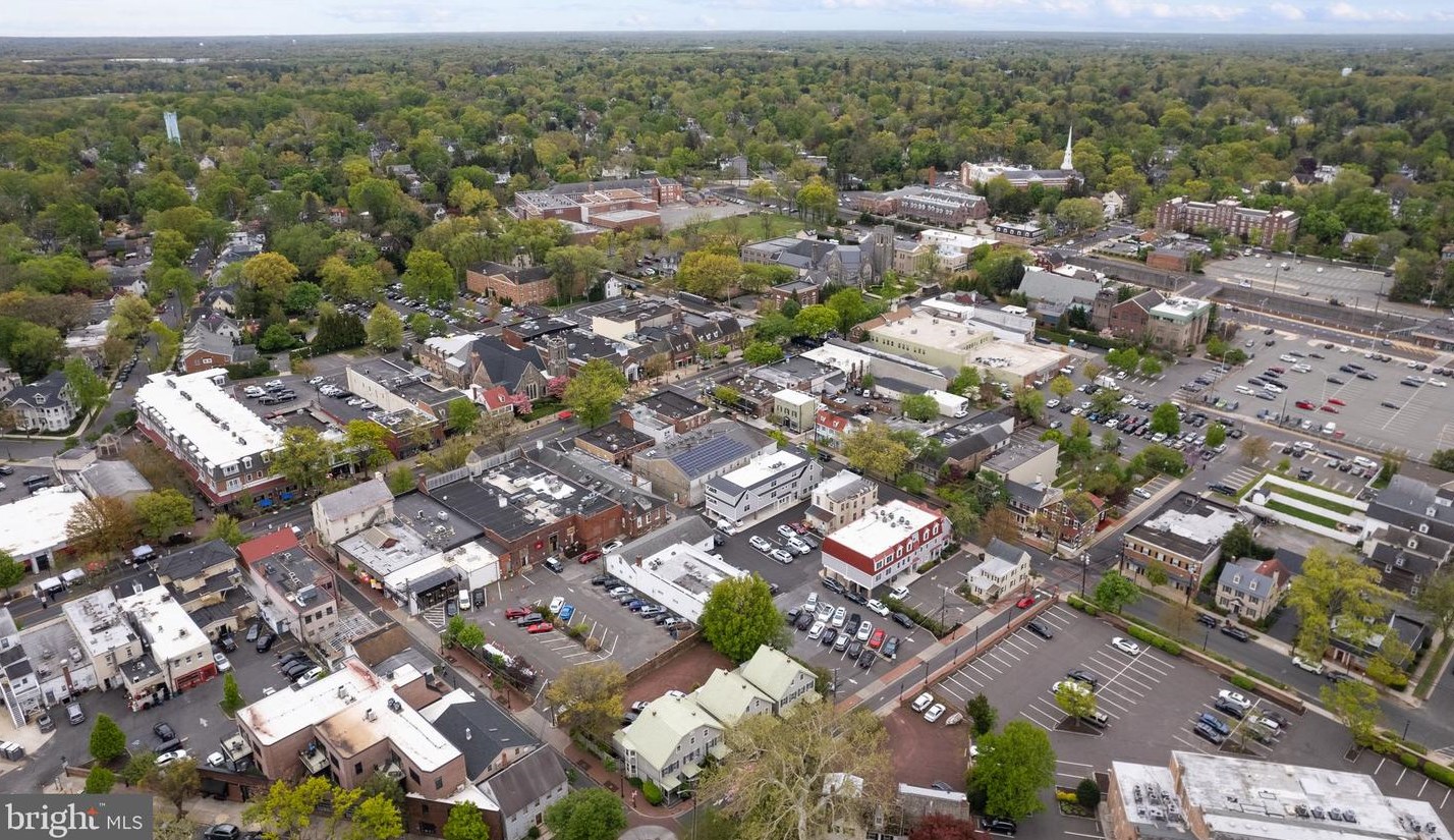 25 Mechanic St, Haddonfield NJ 08033-2411 exterior
