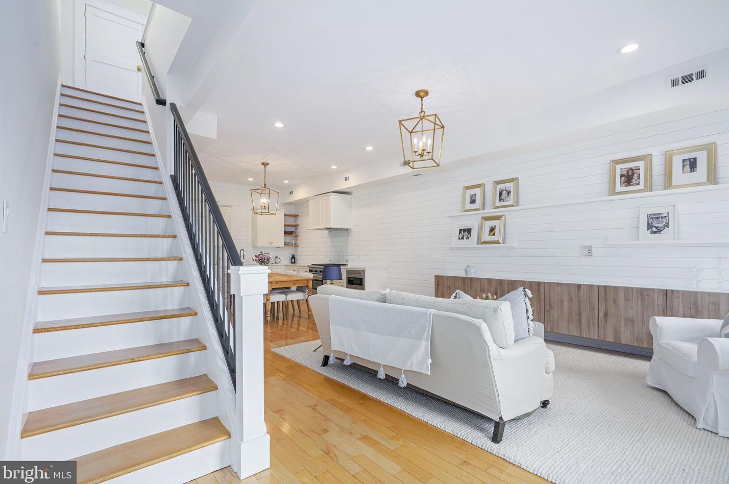 25 Mechanic St, Haddonfield NJ 08033-2411 exterior