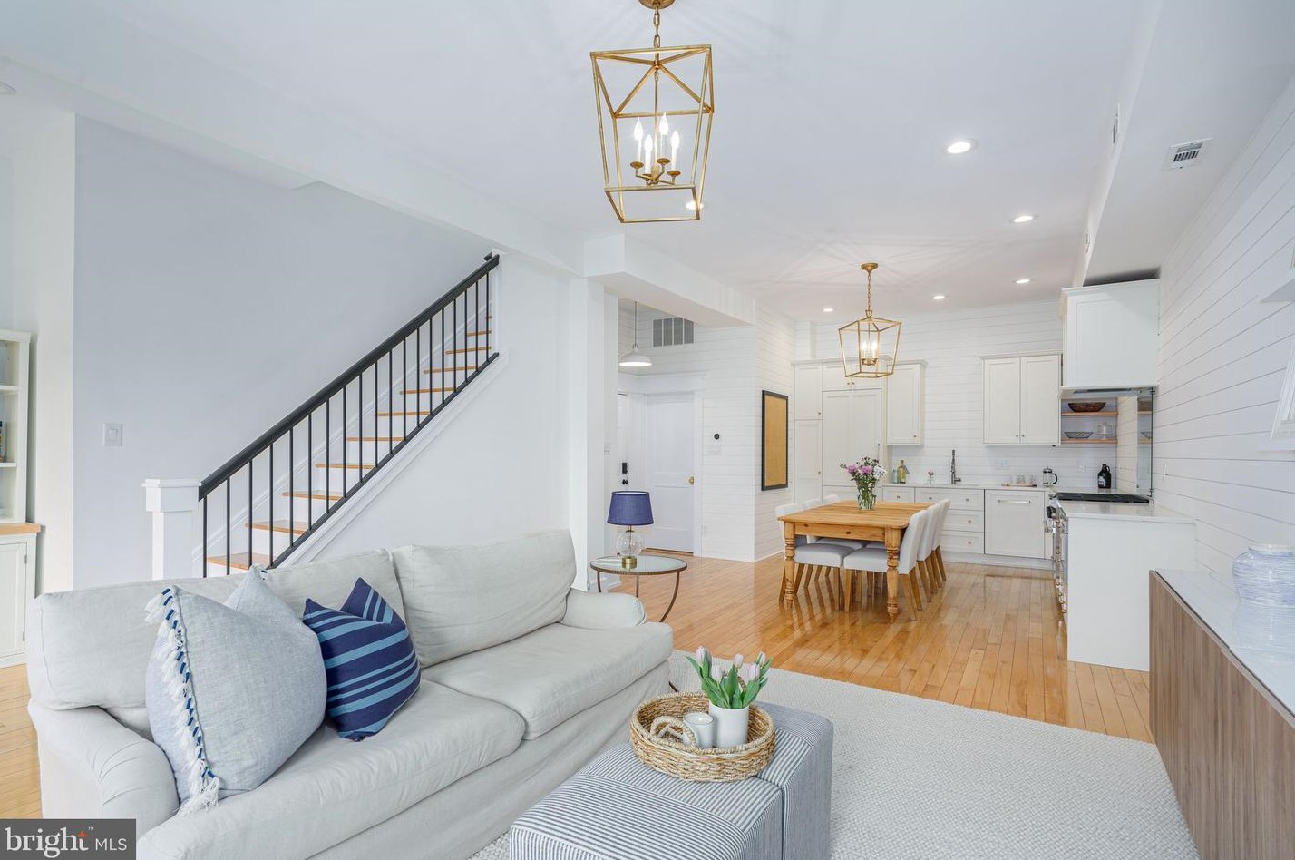 25 Mechanic St, Haddonfield NJ 08033-2411 exterior