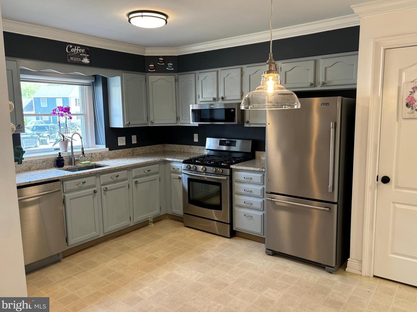 2486 Gerald Ct, Waterford Township NJ  08004-2815 exterior