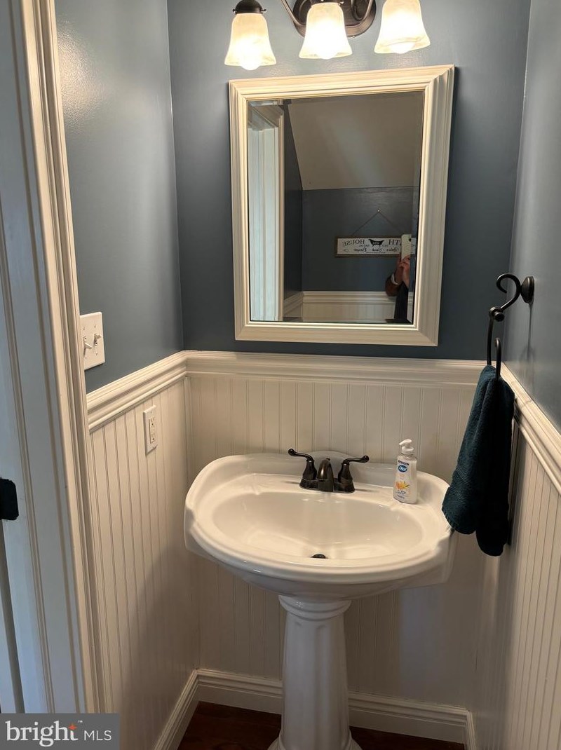 2486 Gerald Ct, Waterford Township NJ  08004-2815 exterior