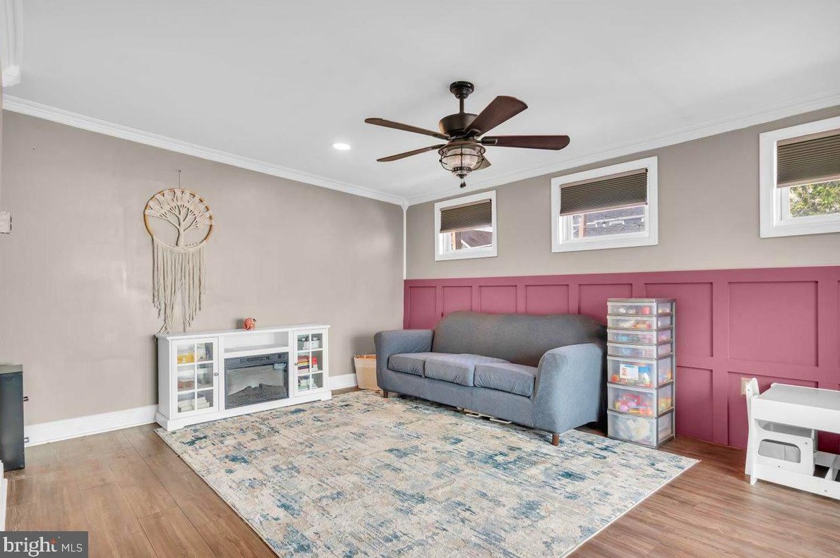 1937 Hillcrest Ave, Camden NJ  08110-2708 exterior