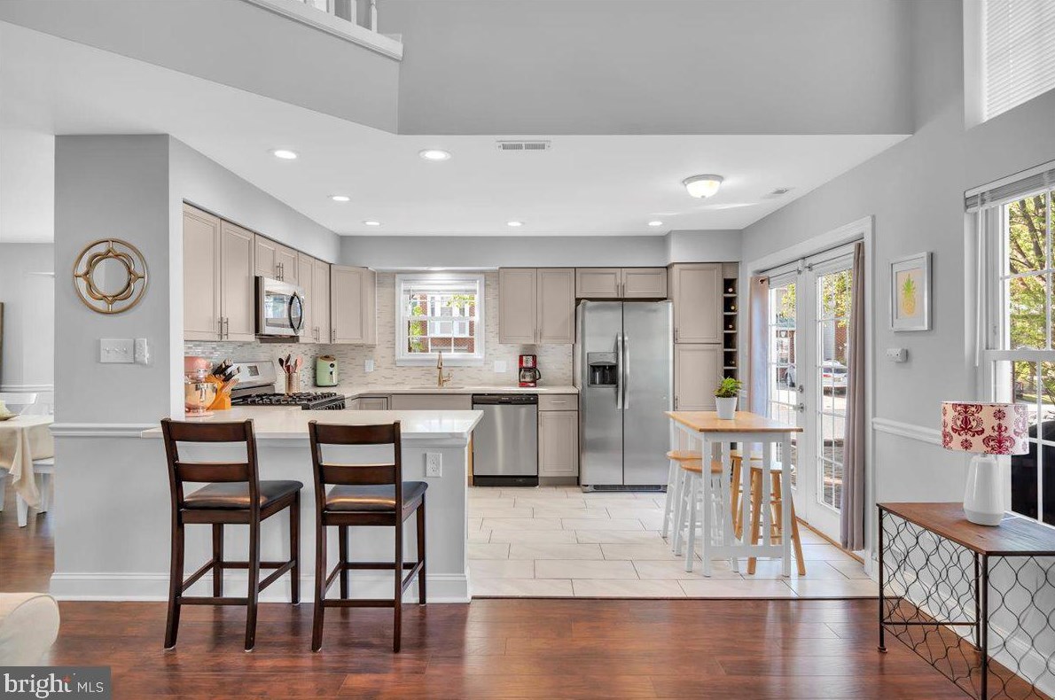 13 Ln Costa Dr, Blenheim NJ 08012-5533 exterior