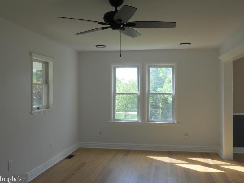 127 Minnetonka Rd, Somerdale NJ 08083-2720 exterior