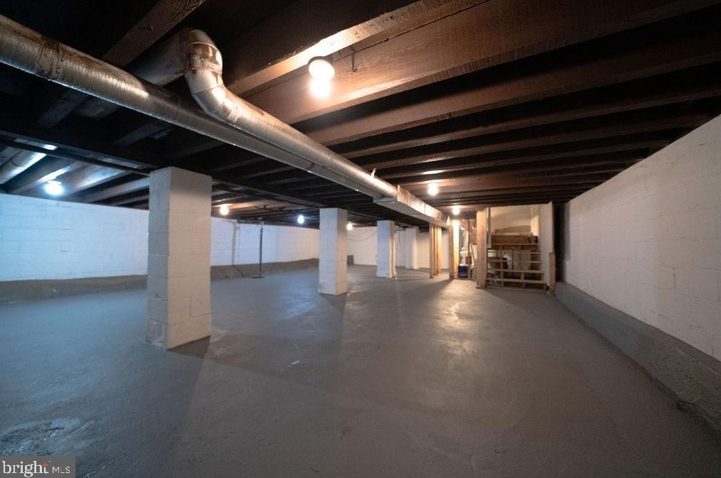 268 Wyoming Ave, Camden NJ 08106-1633 exterior