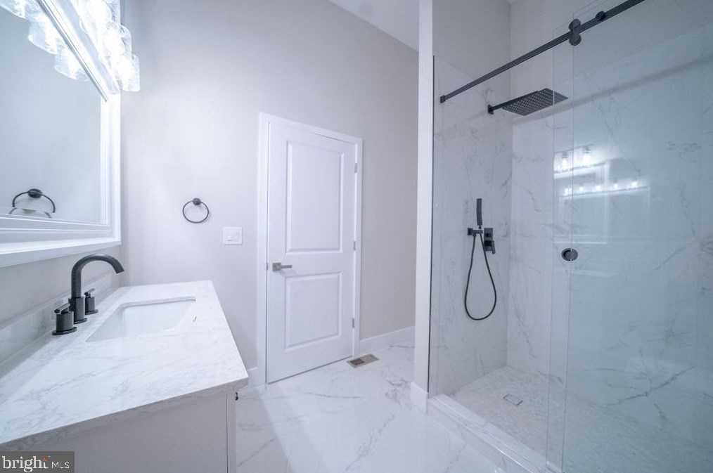 268 Wyoming Ave, Camden NJ 08106-1633 exterior