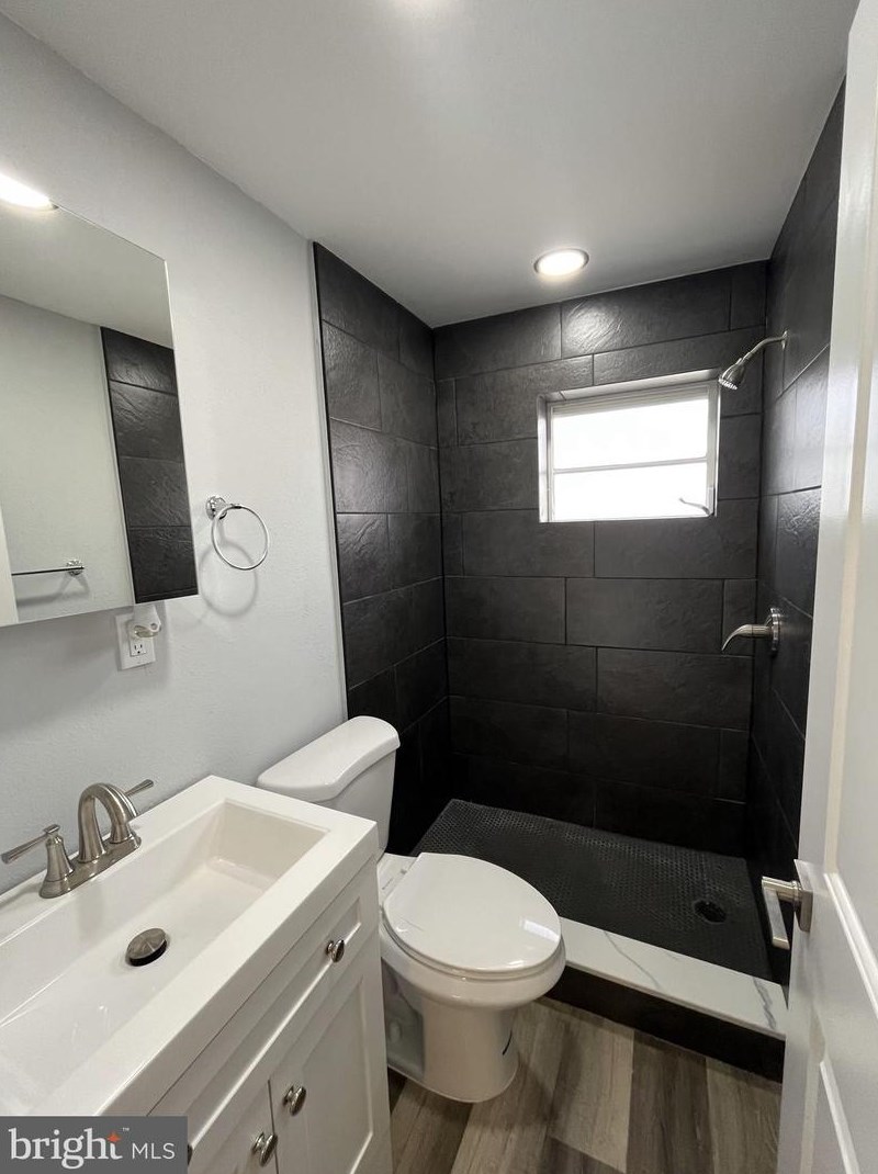 1407 Chesapeake Rd, Camden NJ  08104-2931 exterior