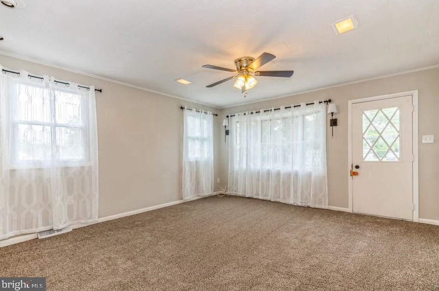 617 Division St, Gloucester NJ 08030-2335 exterior