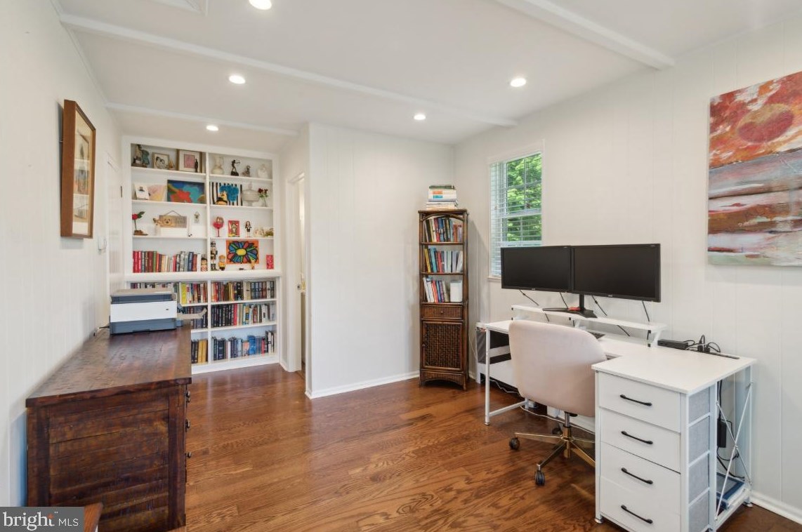 110 Homestead Ave, Tavistock NJ 08033-2731 exterior