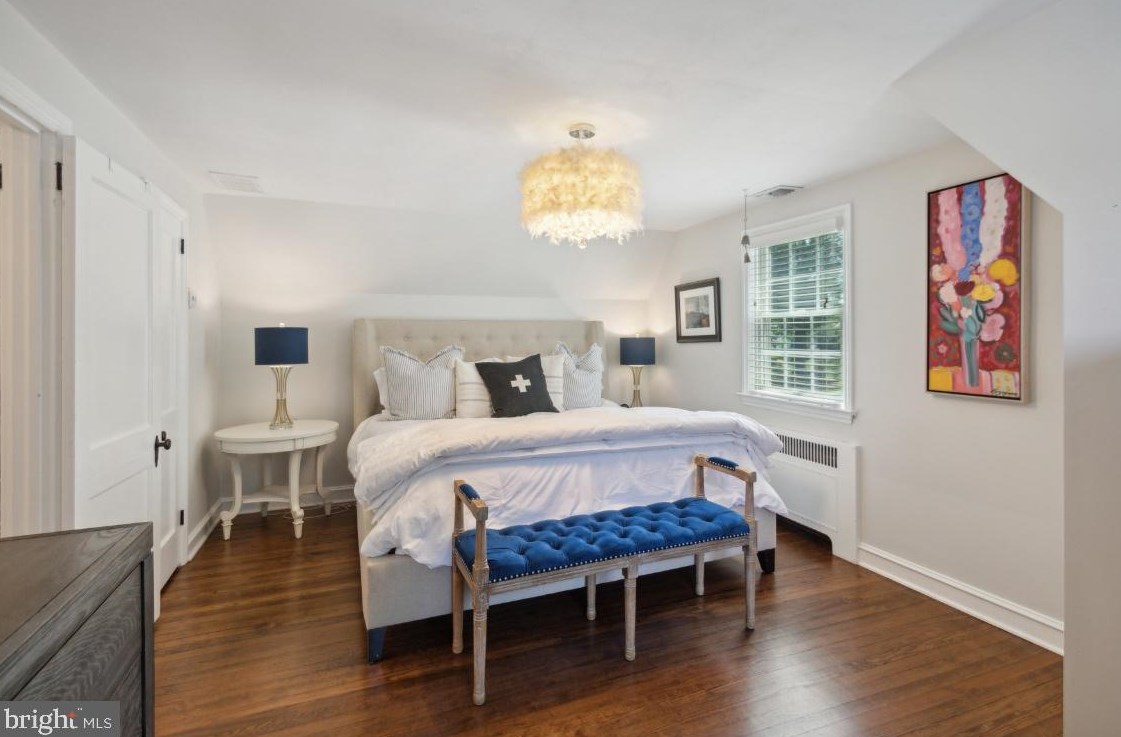 110 Homestead Ave, Tavistock NJ 08033-2731 exterior