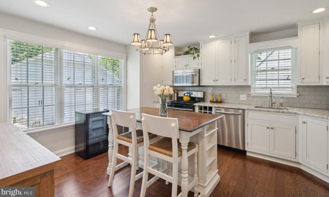 110 Homestead Ave, Tavistock NJ 08033-2731 exterior