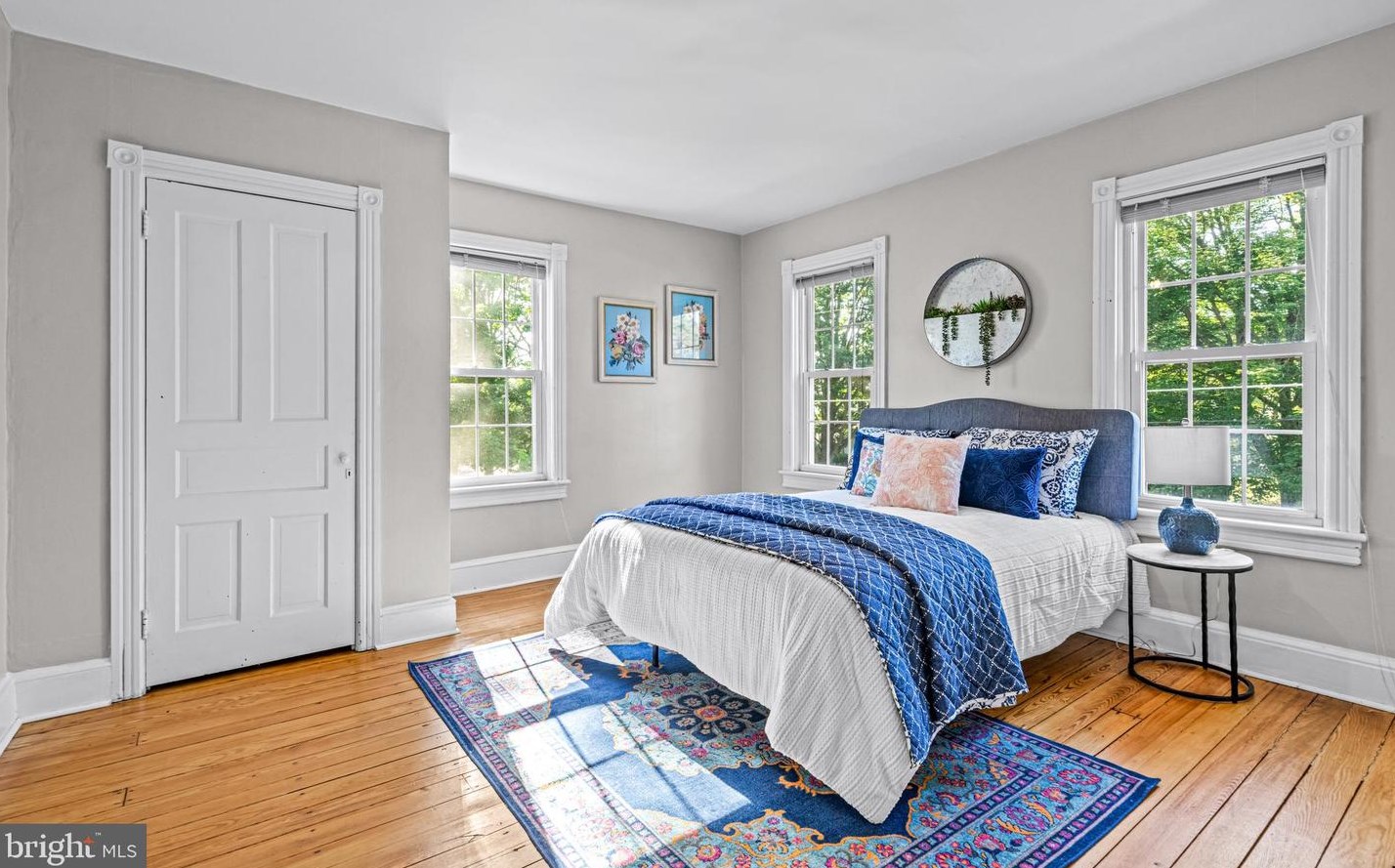 213 Park Ave, Haddonfield NJ 08033-1639 exterior