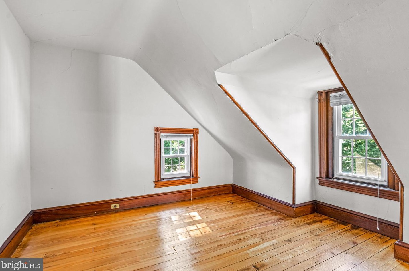 213 Park Ave, Haddonfield NJ 08033-1639 exterior