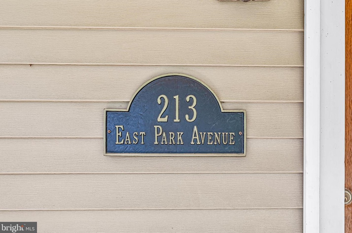 213 Park Ave, Haddonfield NJ 08033-1639 exterior