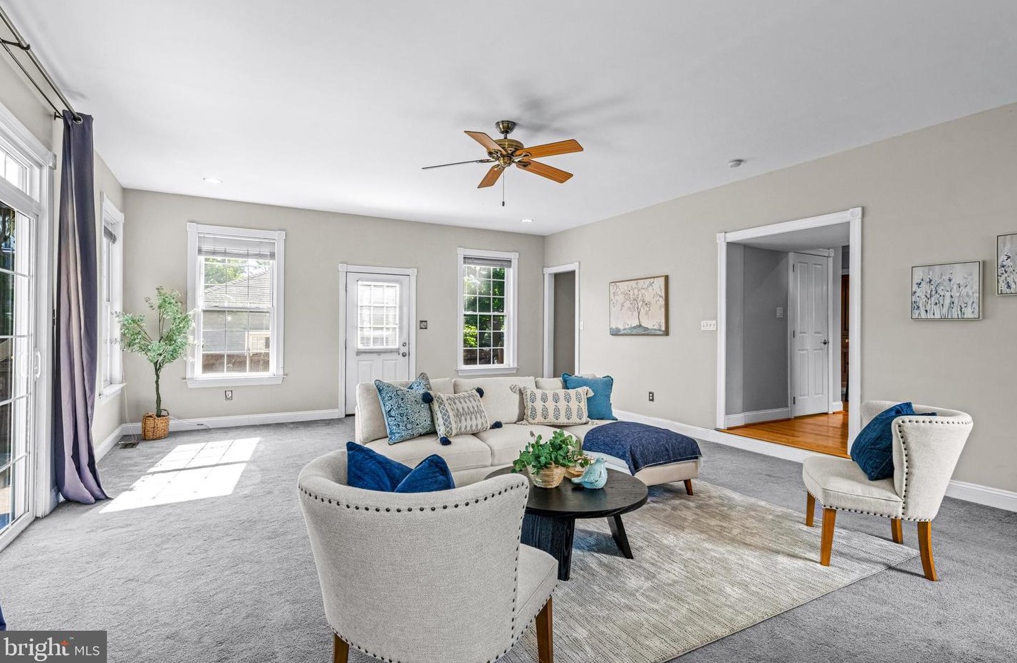 213 Park Ave, Haddonfield NJ 08033-1639 exterior