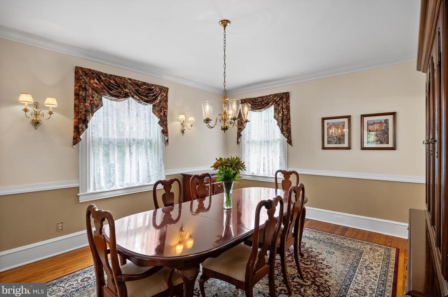 237 Mountwell Ave, Haddonfield NJ 08033-3311 exterior